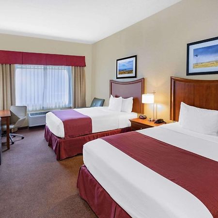 Baymont By Wyndham Cuero Otel Dış mekan fotoğraf