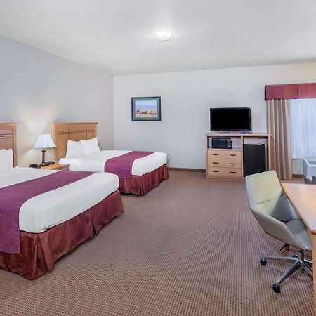 Baymont By Wyndham Cuero Otel Dış mekan fotoğraf
