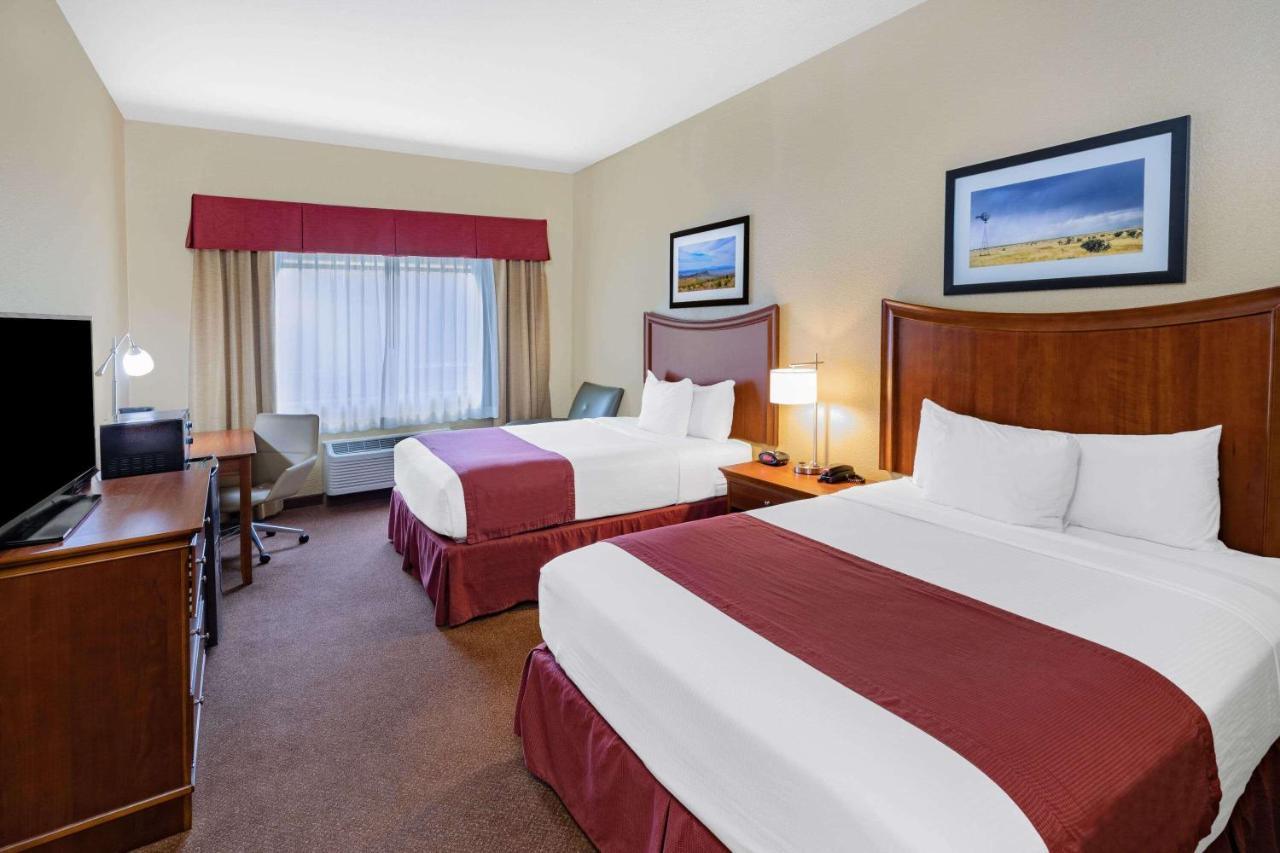 Baymont By Wyndham Cuero Otel Dış mekan fotoğraf