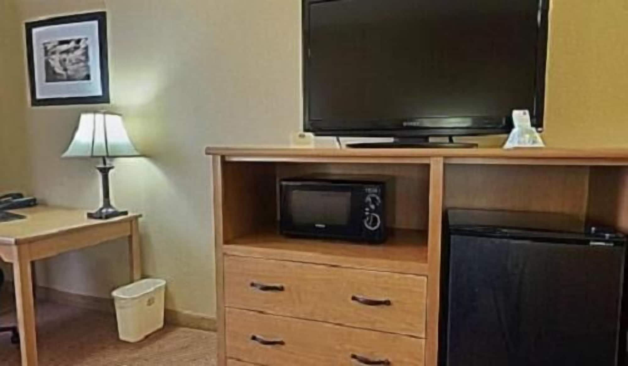 Baymont By Wyndham Cuero Otel Dış mekan fotoğraf